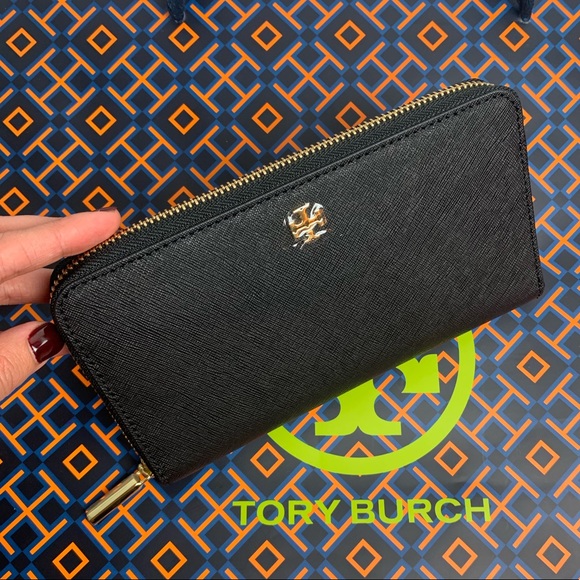 Tory Burch Emerson Leather Zip Around Wallet - Picture 2 of 8